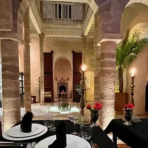 رياد Malaika, الصويرة